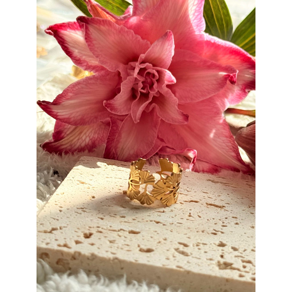 【Urban Flora|Leaf Pattern Engraved Open Ring】CityCape© 316L Titanium Steel|18K Gold|Hypoallergenic Design