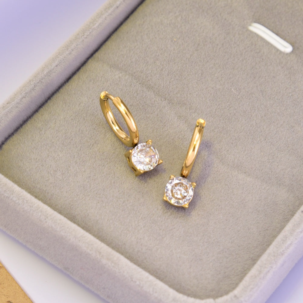 【Paris Designer】Urban Lumière｜316L Titanium Steel Single Diamond Hoop Earrings｜18K Gold Plated Hypoallergenic Design