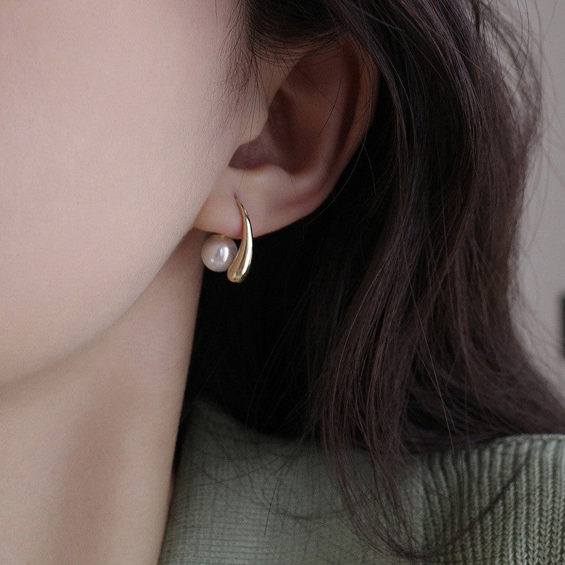 【Pearl Bay】Urban Pearl｜316L Titanium Steel Pearl Earrings｜Minimalist Retro Design