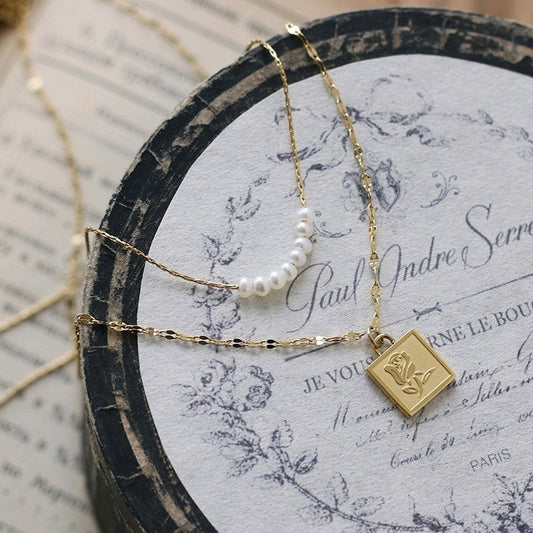【Urban Memoir｜French Rose Pearl Double-Layered Badge Necklace】 CityCape© 316L Titanium Steel｜18K Gold｜French City Collection