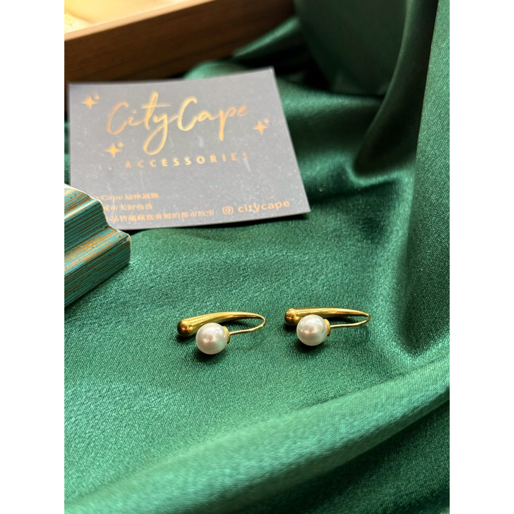 【Pearl Bay】Urban Pearl｜316L Titanium Steel Pearl Earrings｜Minimalist Retro Design