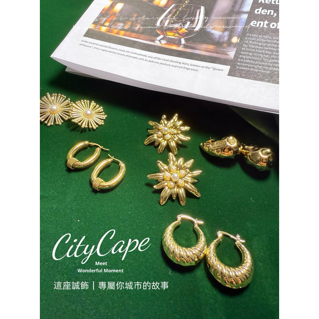 [Modern Style] Urban Soleil | 316L Titanium Steel Sunflower Earrings | Vintage Gold Design