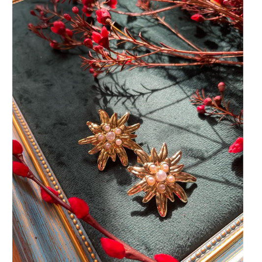 【New York Creator】Urban Bloom 316L Titanium Steel 3D Floral Earrings | 18K Gold Plated Pearl Details