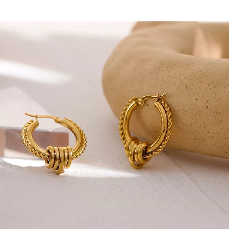 【Urban Elegance】Urban Twist 316L Titanium Steel Twisted Hoop Earrings | 18K Gold Plated Structure Ear Cuff